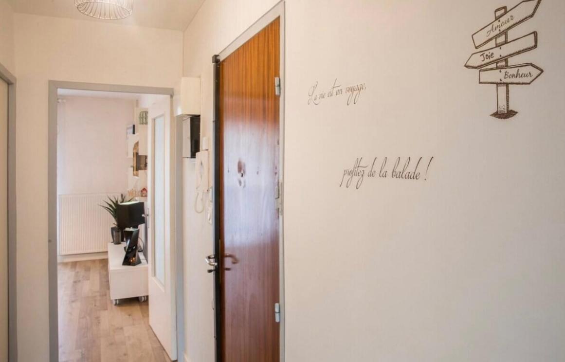 Charmant Appartement T1 Mâcon エクステリア 写真